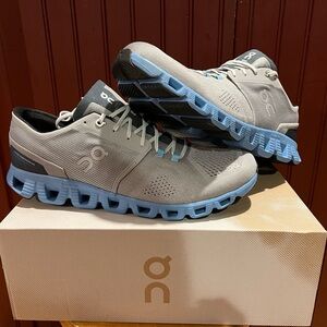 ON Men’s Cloud X Sneaker